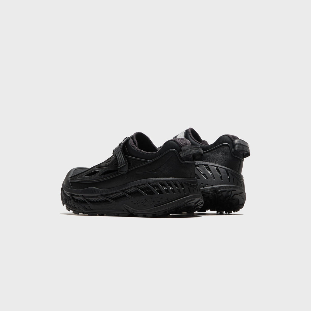 HOKA One One Stinson Breeze - Black / Carbon Black