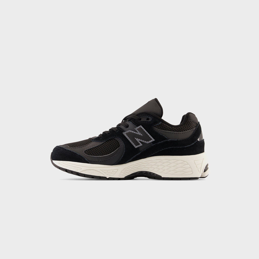 New Balance GS 2002R - Black