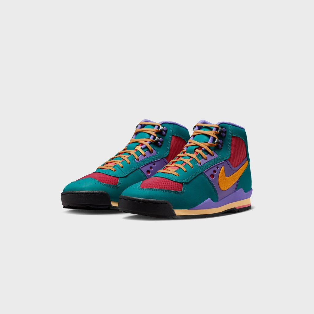 Nike Baltoro - Bright Spruce / Kumquat / Fruit Punch