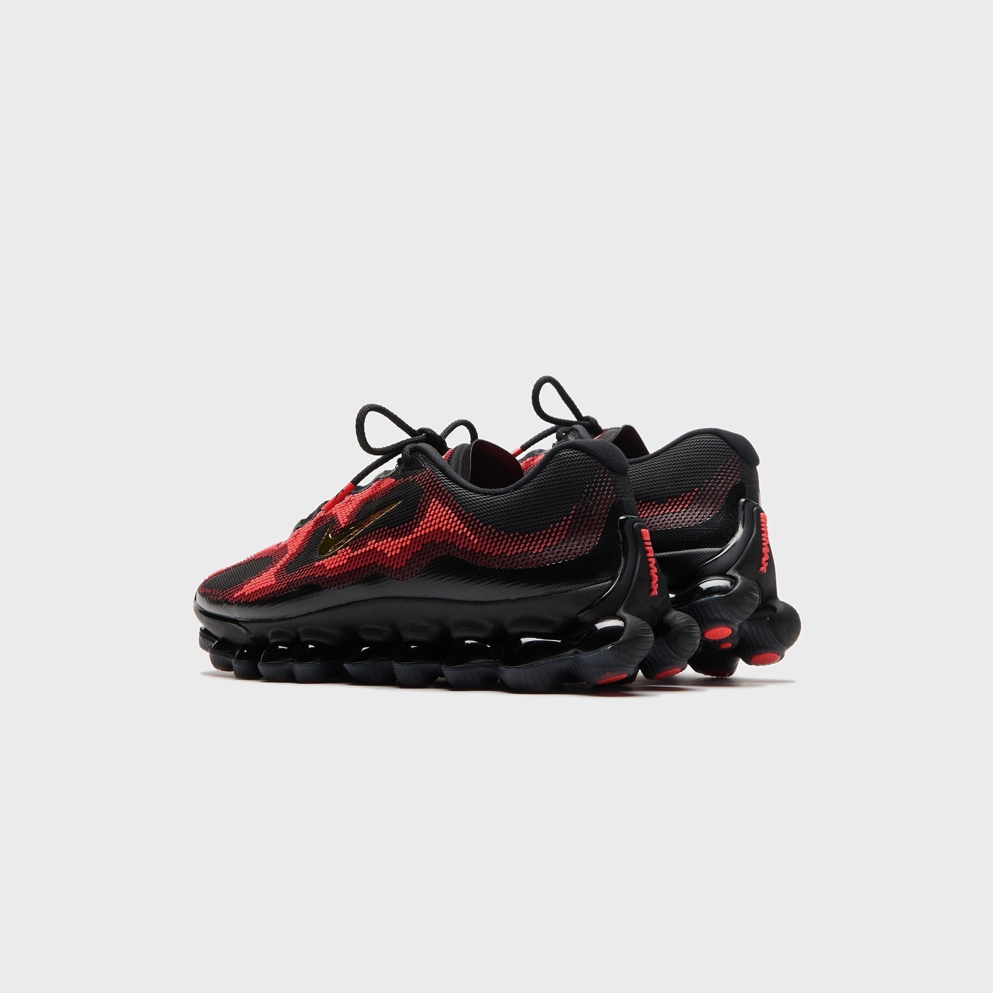 Nike Air Liquid Max - Bright Crimson / Fire Red