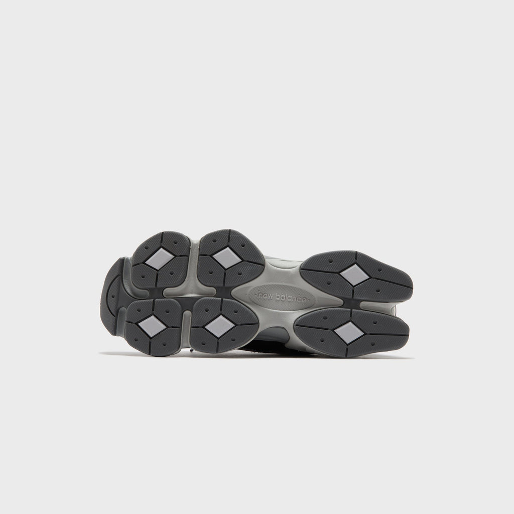 New Balance 9060 - Black / Castlerock