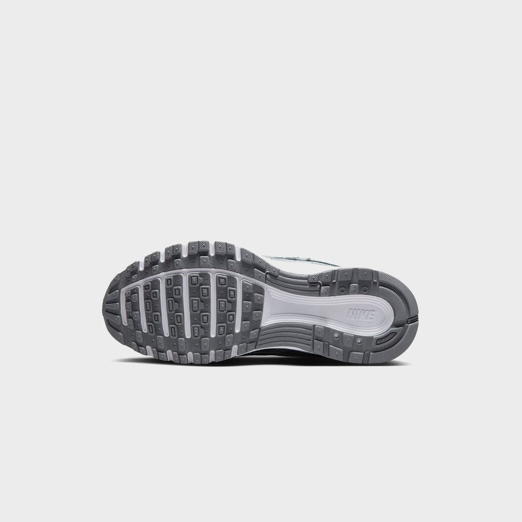 Nike GS P-6000 - Metallic / Cool Grey / White