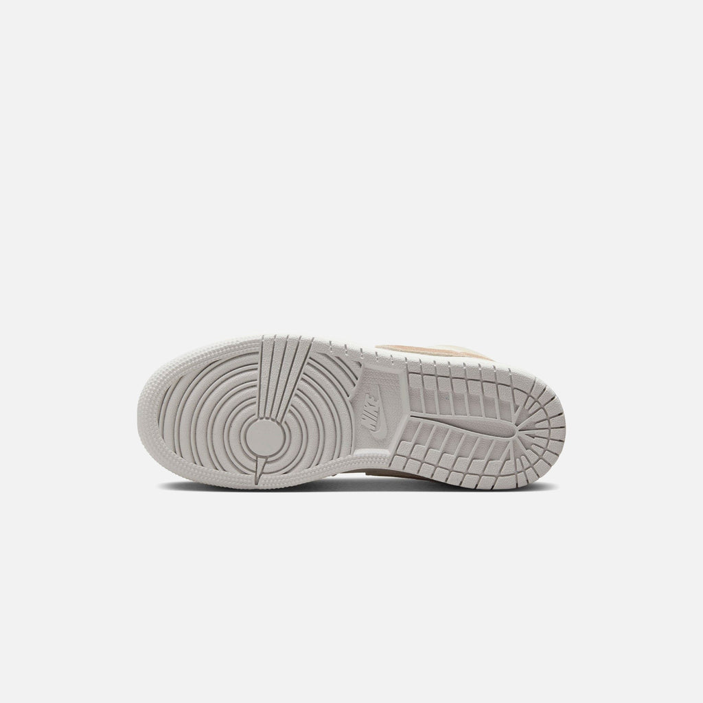 Nike GS Air Jordan 1 Low SE - Legend Light Brown / Archaeo Brown / Sail / Neutral Grey