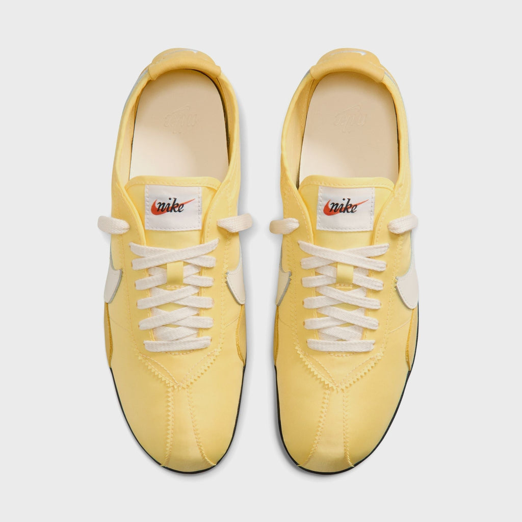 Nike WMNS Moon Shoe OG - Soft Yellow / Black / Soft Pearl