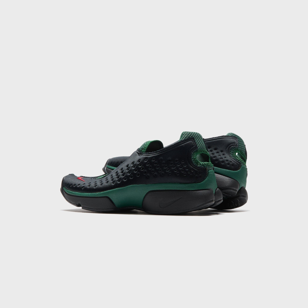 Nike WMNS Rift 2 - Black / Team Dark Green