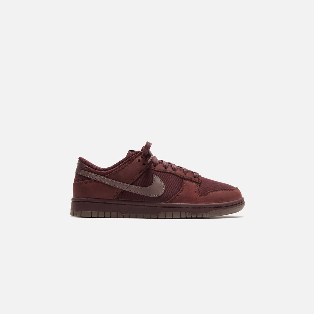 Nike Dunk Low Retro PRM NBHD - Burgundy Crush / Plum Eclipse / Platinum Tint