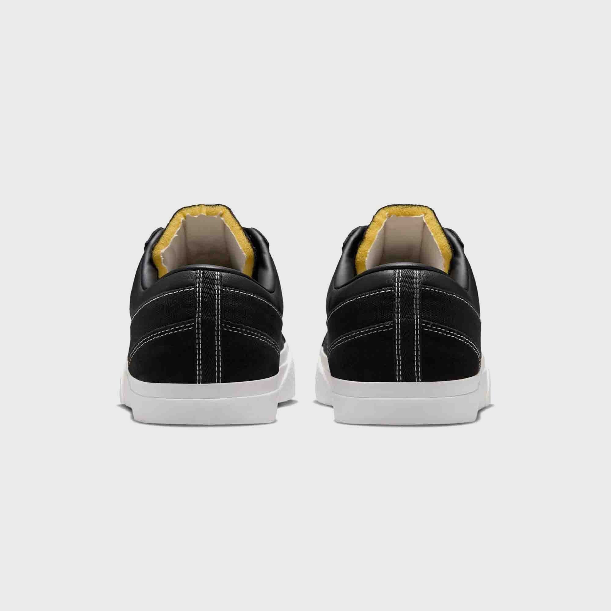 Nike Blazy - Black / Sail / White