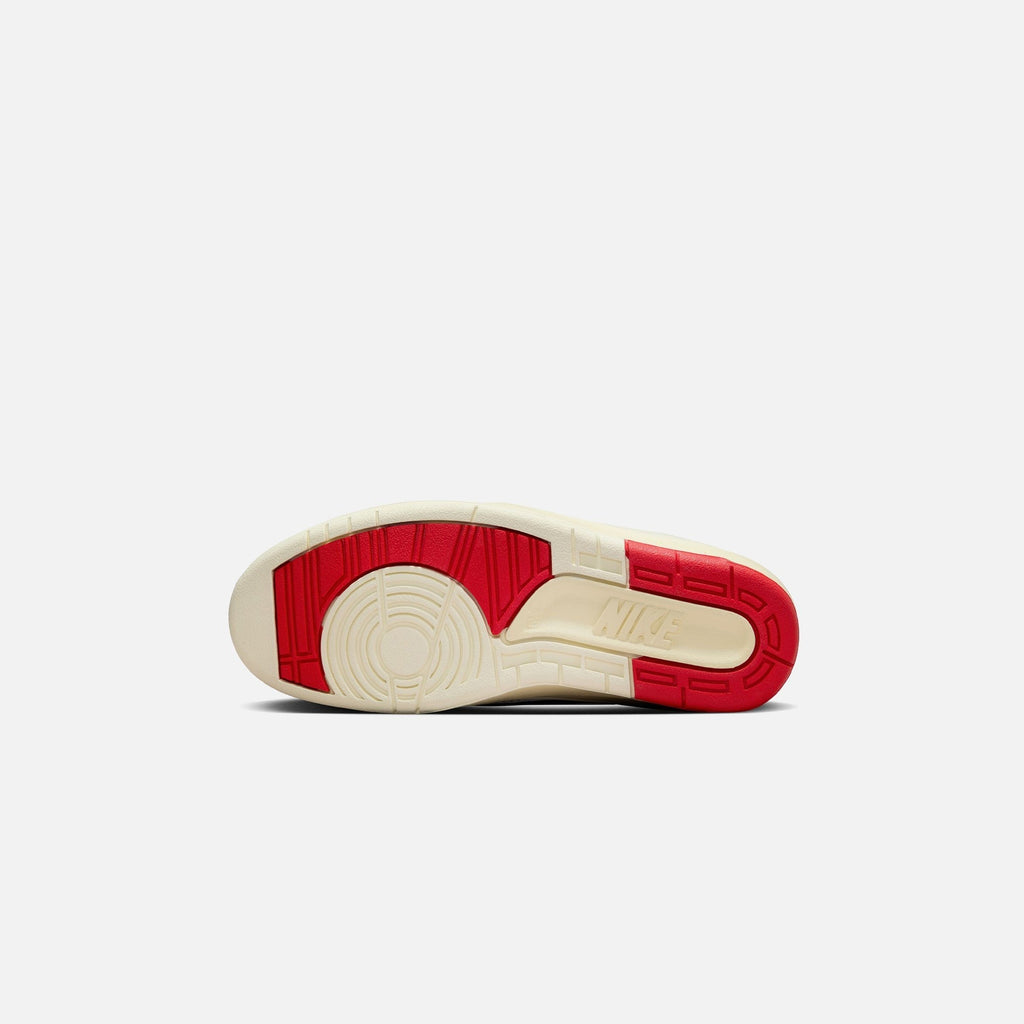 Nike WMNS Air Jordan 2 Retro Low - White / University Red / Black / Coconut Milk