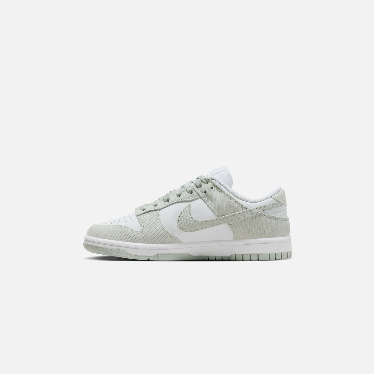 Nike WMNS Dunk Low - White / Light Silver