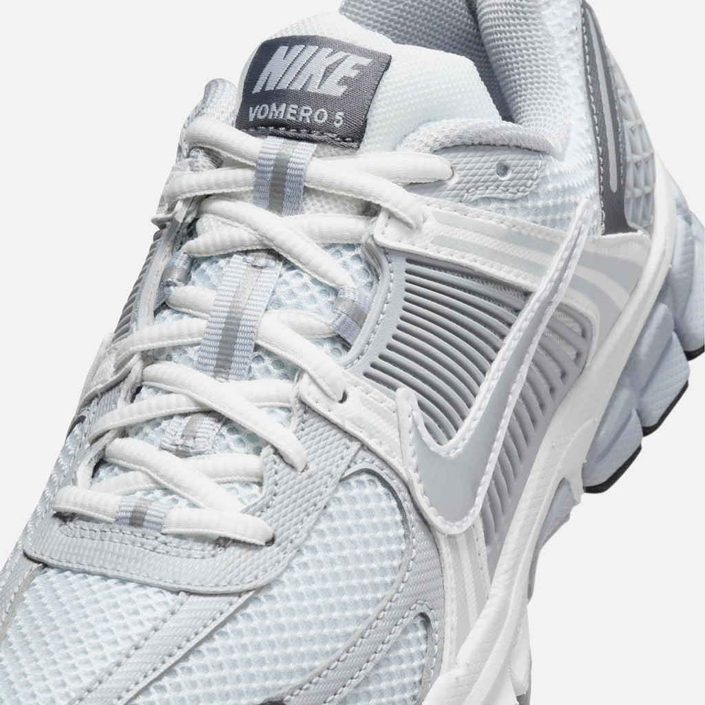Nike GS Zoom Vomero 5 - Pure Platinum / Metallic Silver / Summit White / Dark Grey