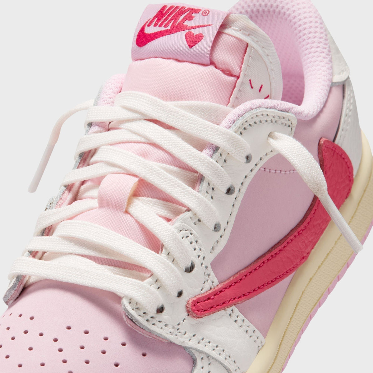 Jordan x Travis Scott PS Jordan 1 Retro Low OG - Sail / Tropical Pink / Shy Pink / Muslin