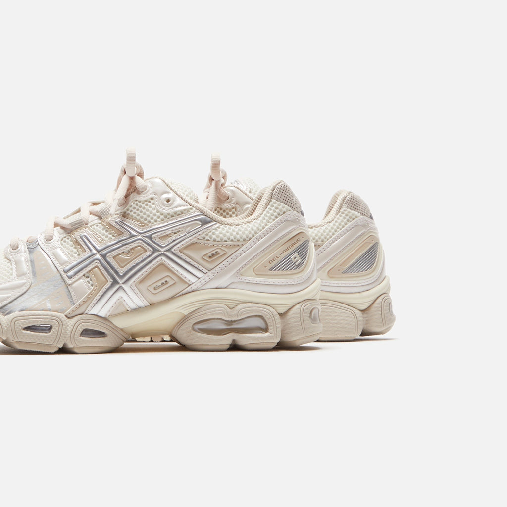ASICS WMNS Gel-Nimbus 9 - Cream / Mineral Beige