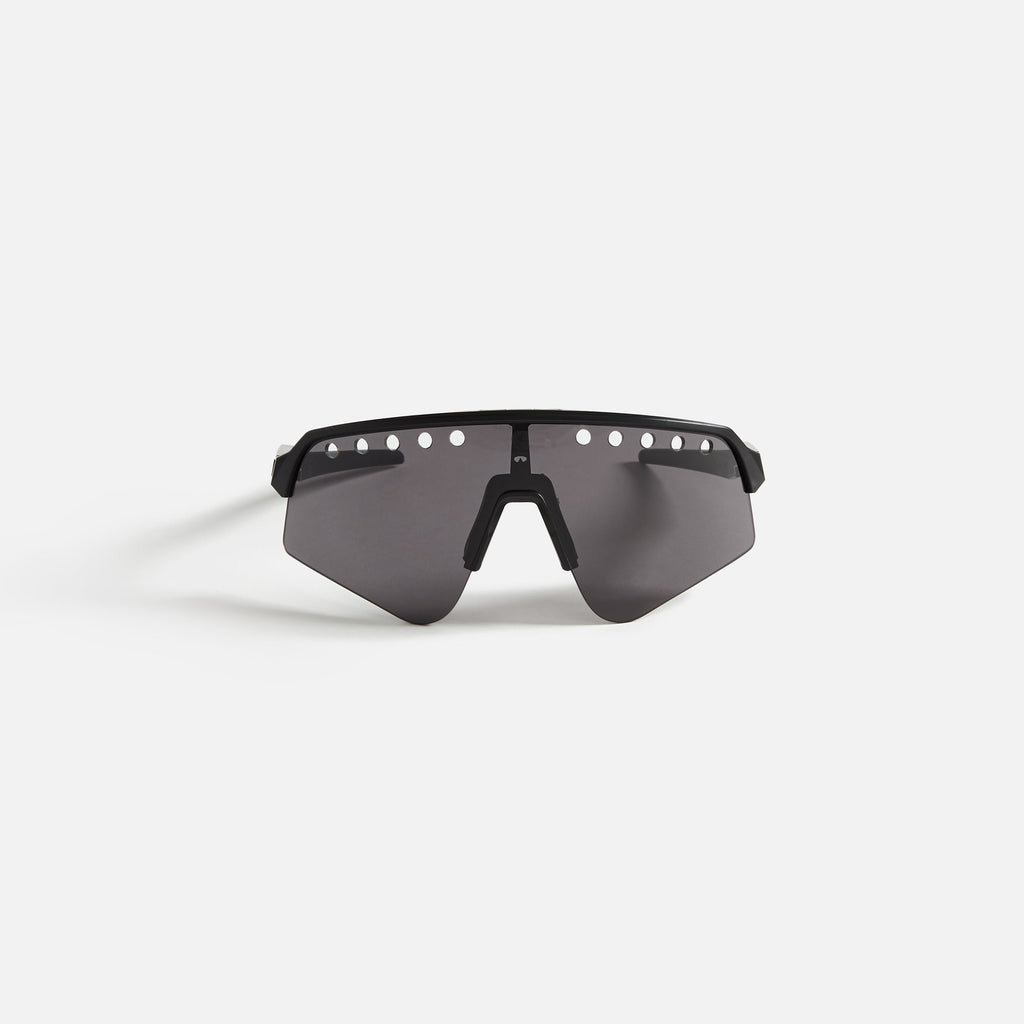 Oakley x Fragment Sutro Lite Sweep - Matte Black w/ Prizm Grey