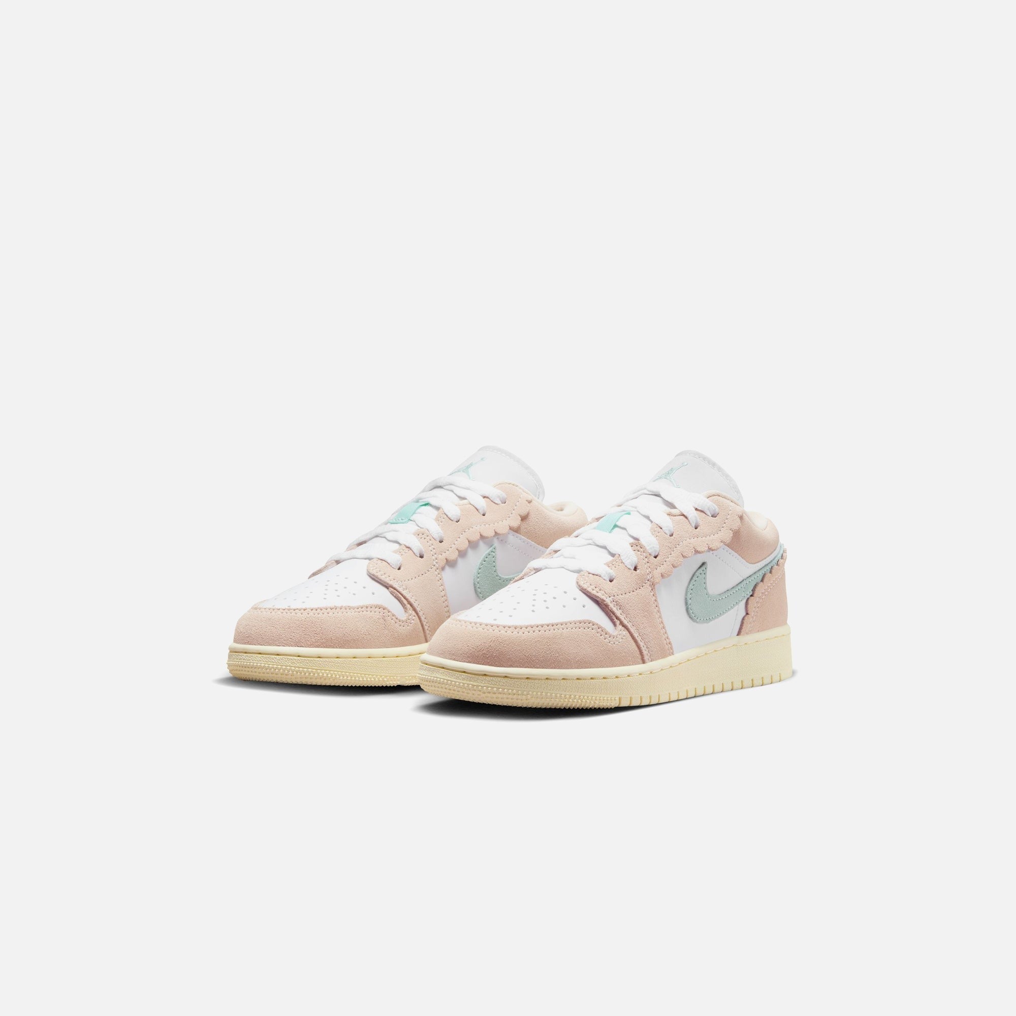 Nike Grade School Air Jordan 1 Low Se - Guava Ice / Jade Ice / White / Pink