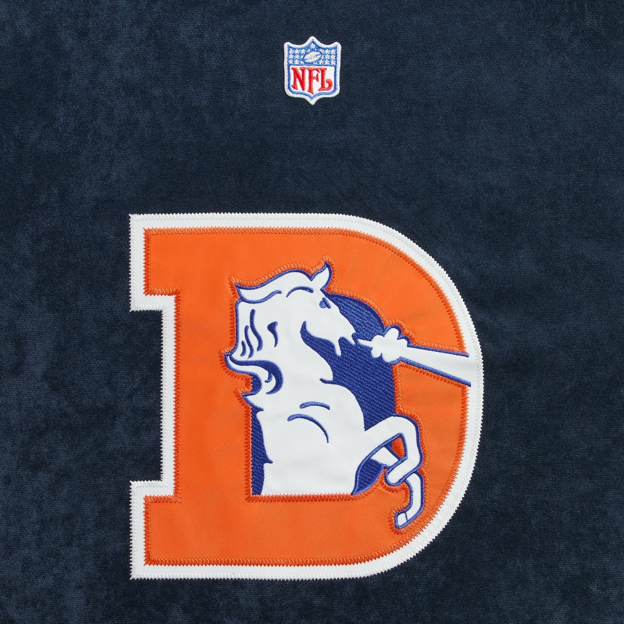 Kith & the NFL for the Denver Broncos Leon Shirt - Nocturnal
