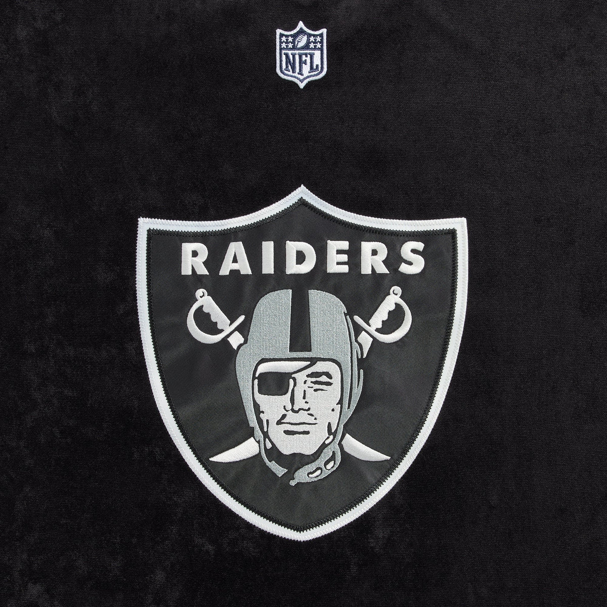 Kith & the NFL for the Oakland Raiders Leon Shirt - Black