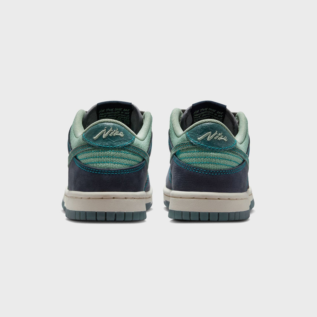 Nike GS Dunk Low LV8 1 - Pencil Point / Dark Obsidian / Steam / Mineral Slate