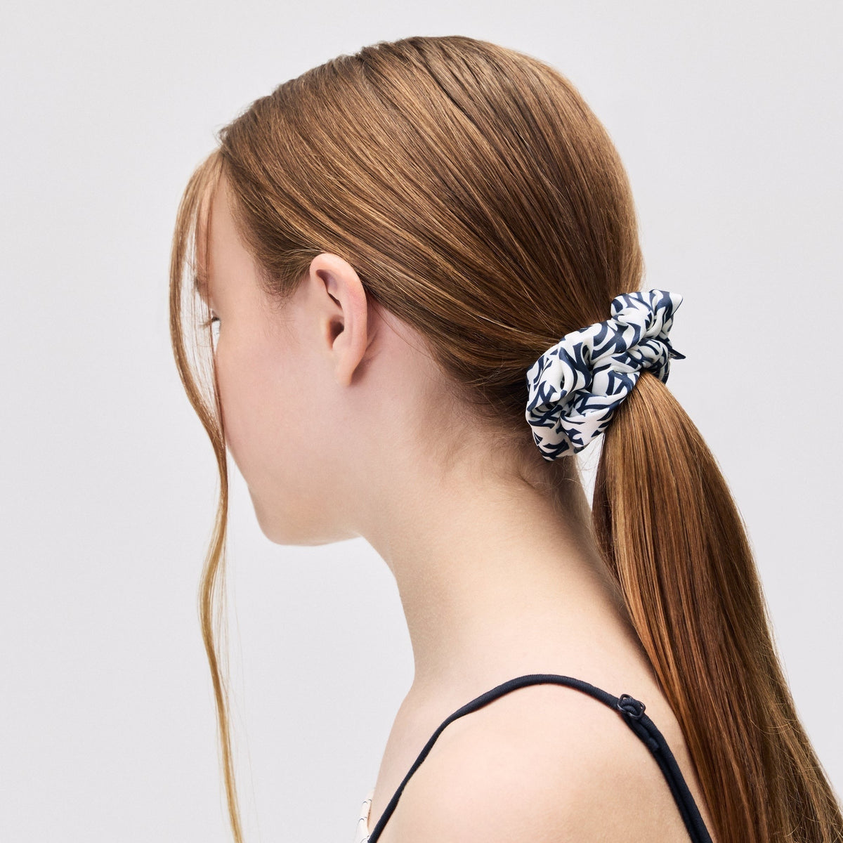 Kith Kids for the New York Yankees All-Over Printed Scrunchie - Silk