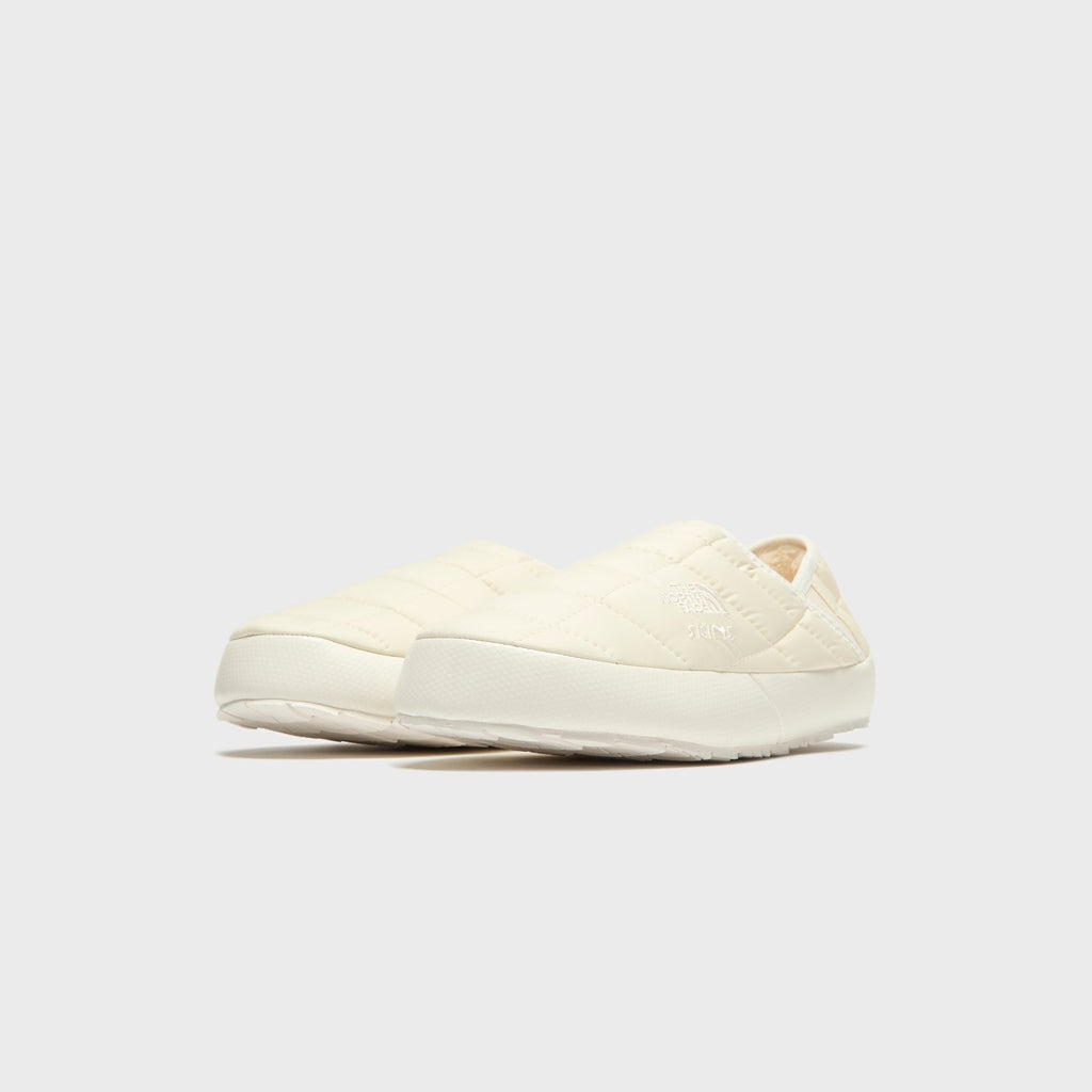 The North Face x SKIMS WMNS Thermoball Traction Mule V - Bone