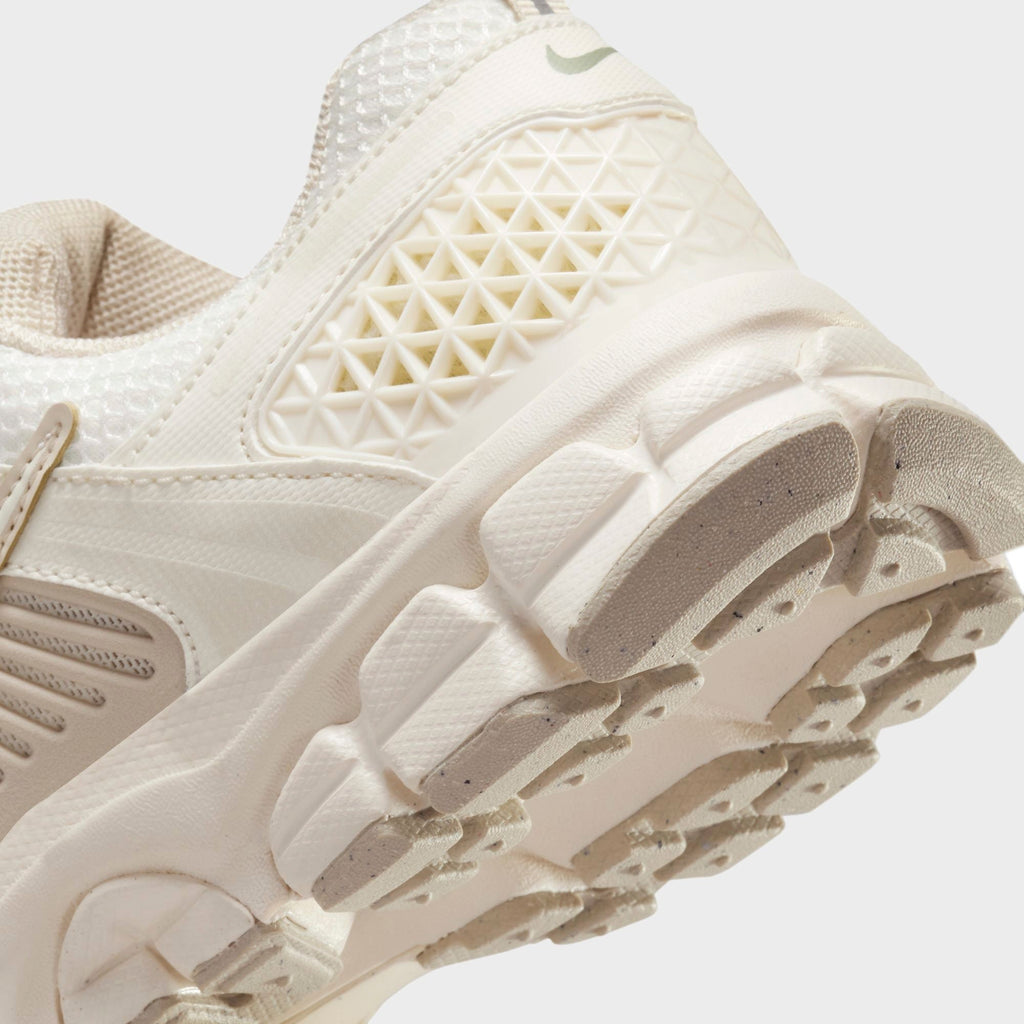 Nike Grade School Zoom Vomero 5 - Sand Drift / Pale Ivory