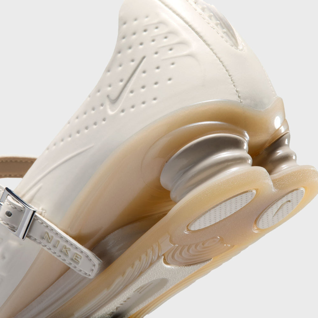 Nike WMNS Shox Z Calistra - Ivory / Pale Ivory / Oatmeal
