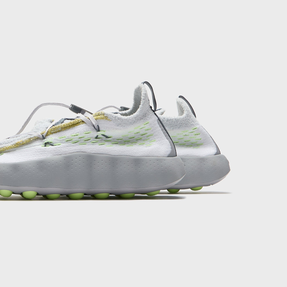 Nike Mind 002 Flyknit - White / Dark Grey / Pure Platinum / Wolf Grey / Barely Volt