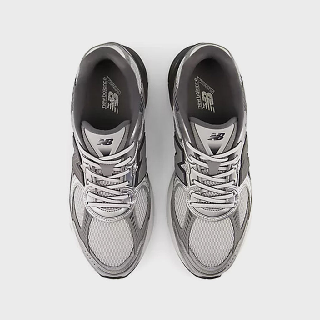New Balance 2010 - Black / Metallic Silver / Grey