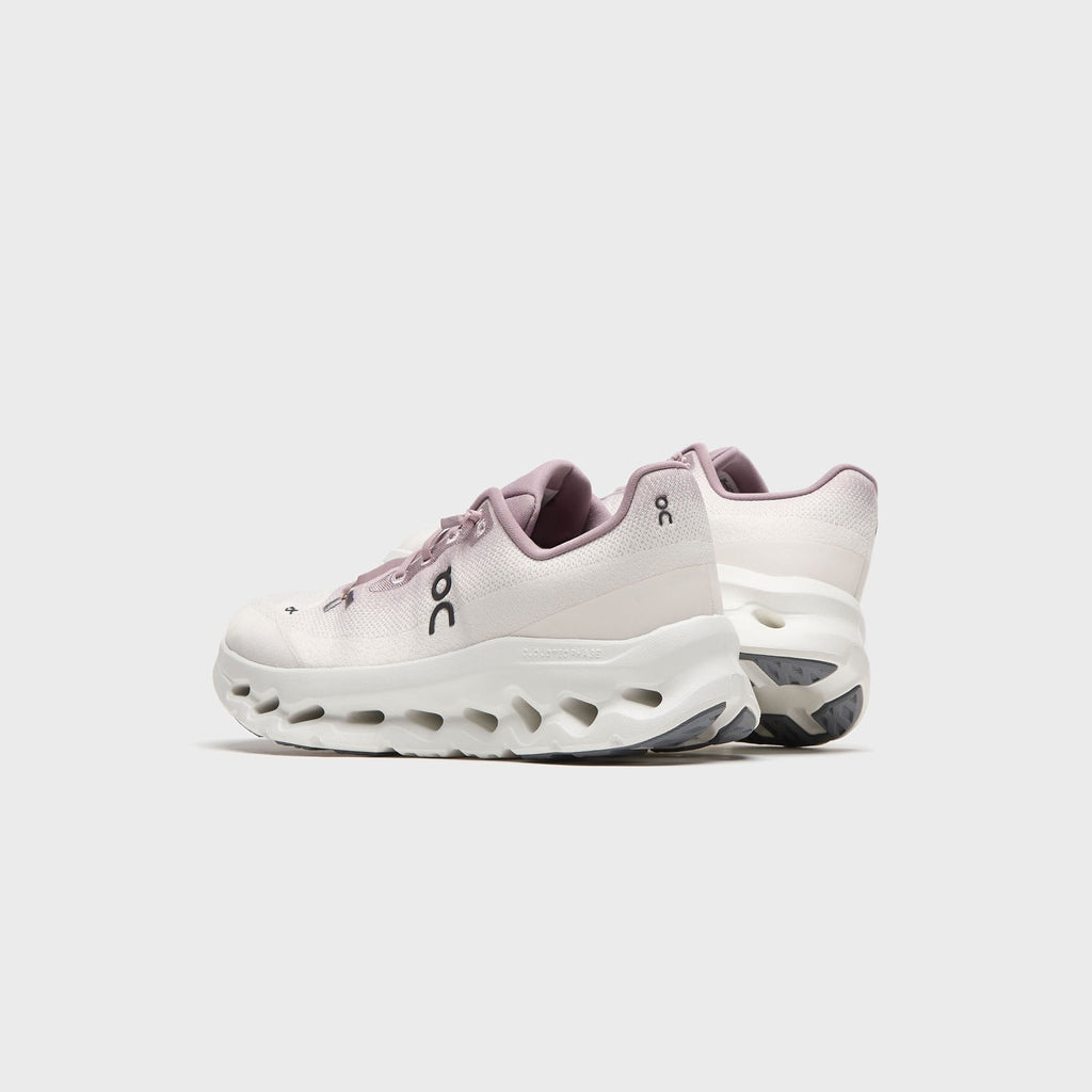 On Running WMNS Cloudtilt - Heron / Dew