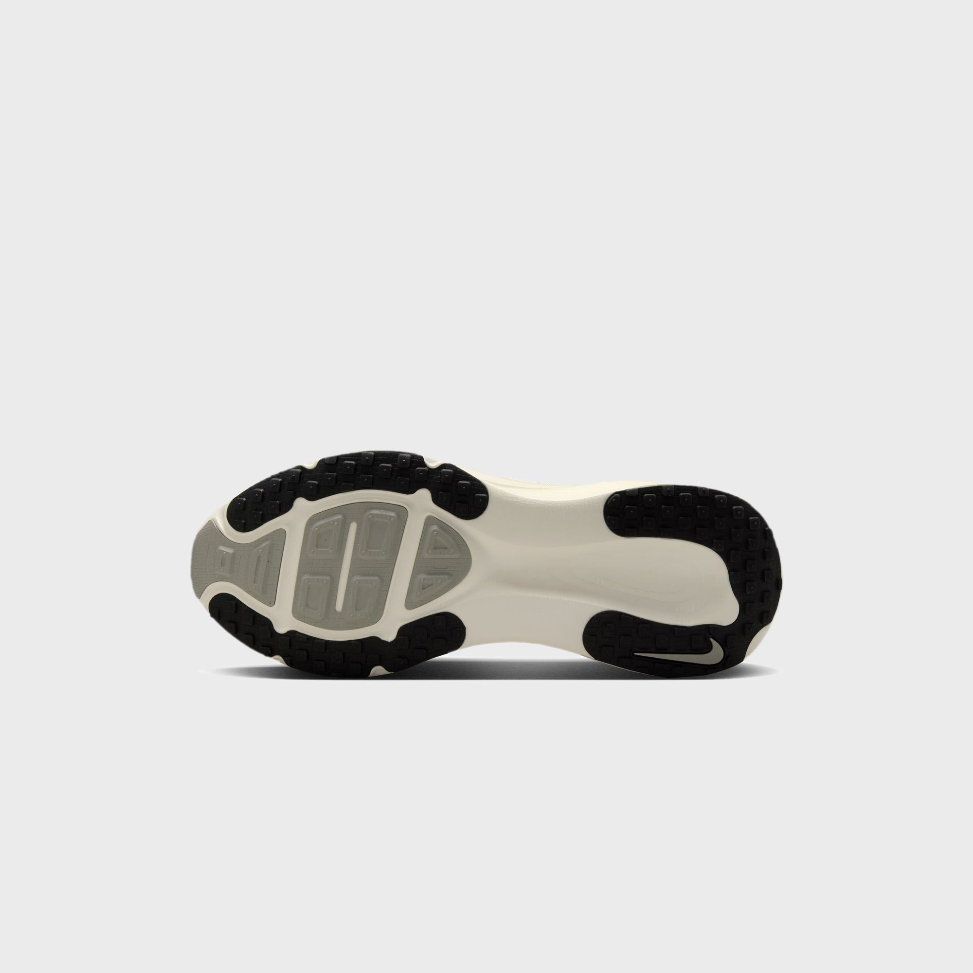 Nike Vomero 18 - Summit White / Black / Coconut Milk