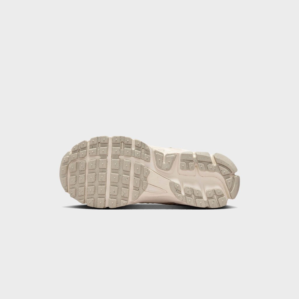 Nike Grade School Zoom Vomero 5 - Sand Drift / Pale Ivory