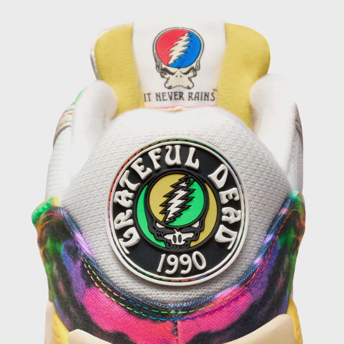 Nike x The Grateful Dead x University of Oregon Air Max 90 - Sail / Green Shock / Yellow Strike