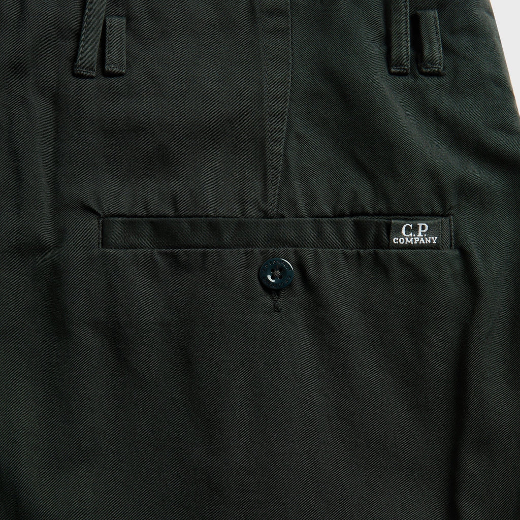 C.P. Company Cotton Gabardine Loose Cargo Pants - Raven