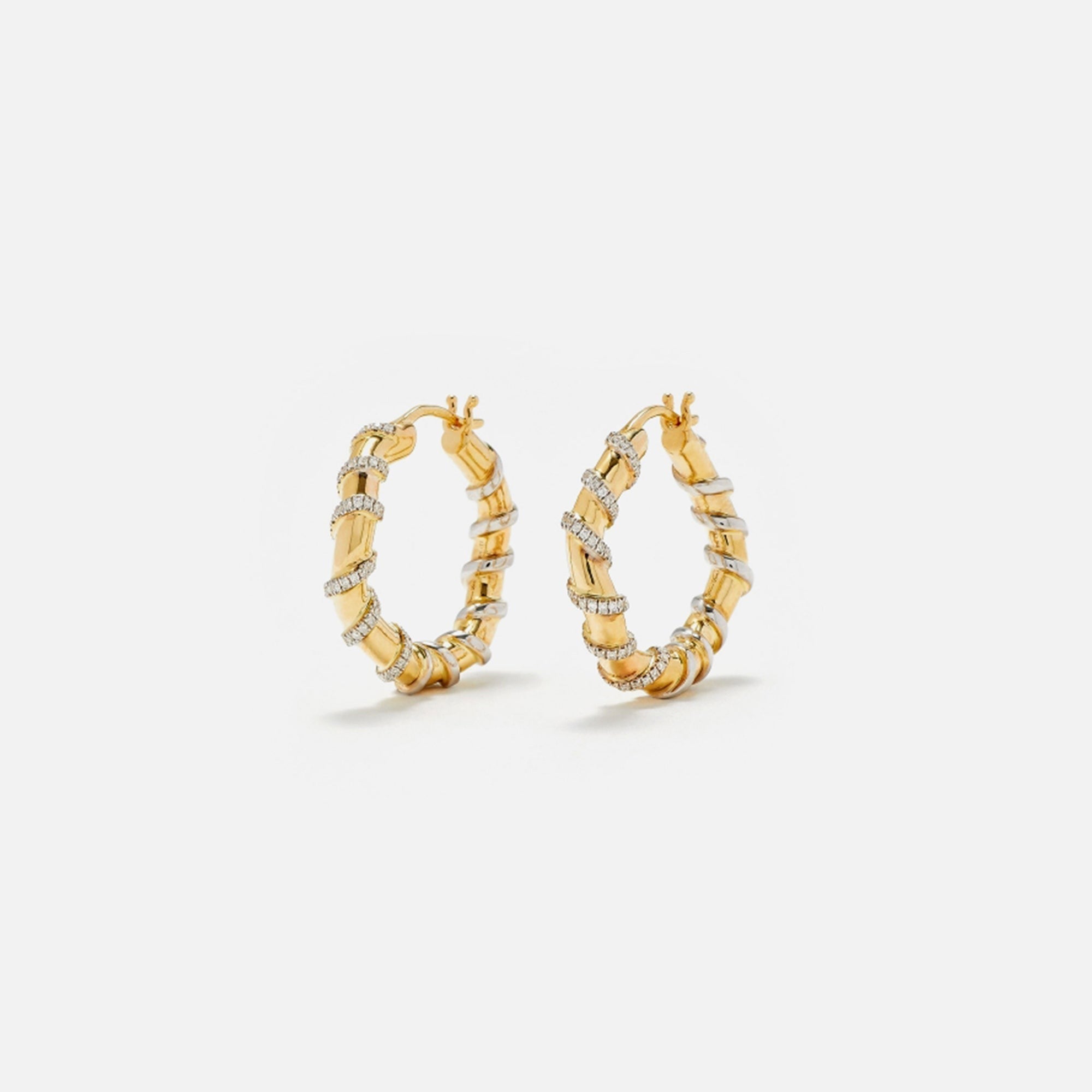 Yvonne Leon Paire De Creoles Twistees Gold Diamants OJ Hoop Earring - Yellow