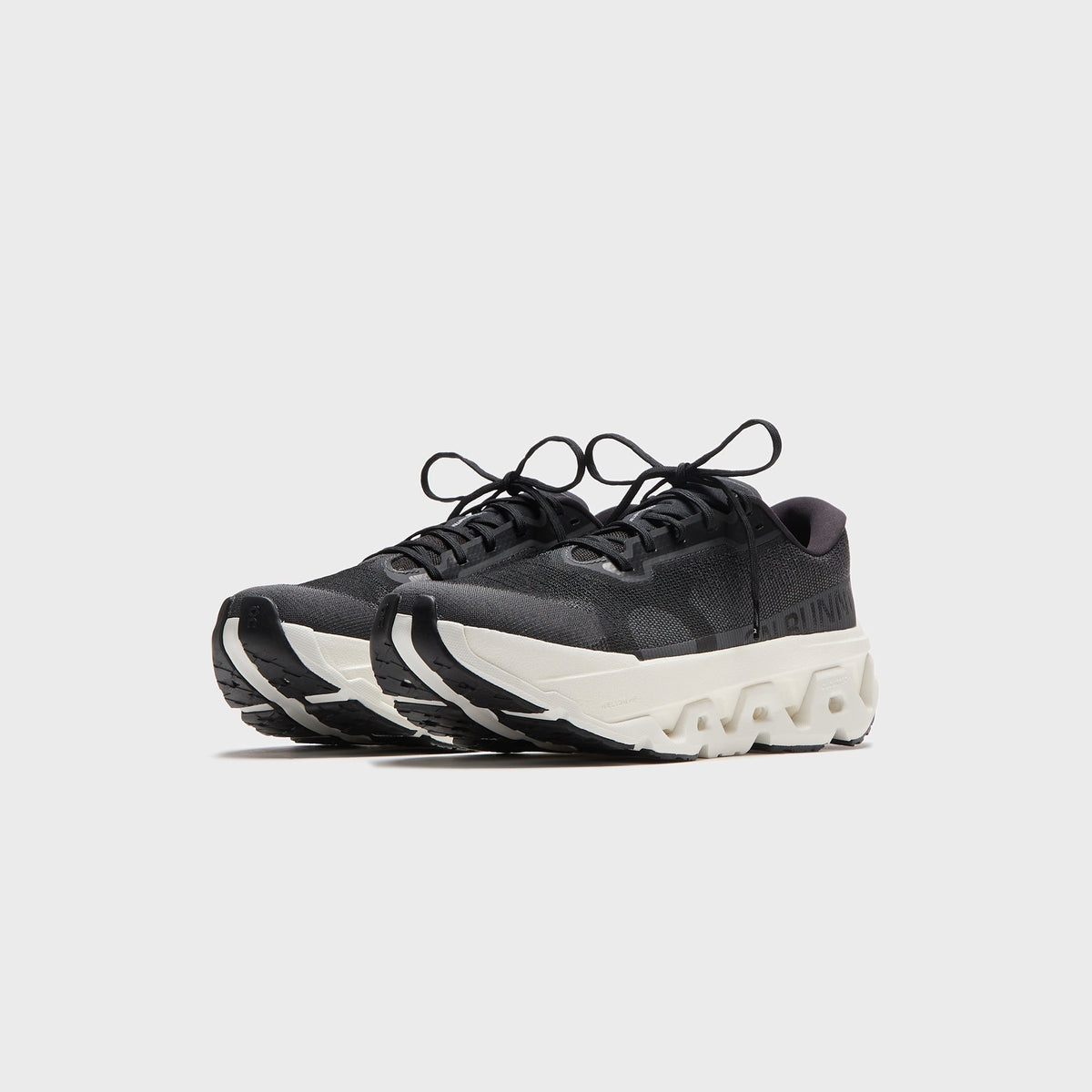 On Running Cloudmonster 3 Hyper - Black / Ivory