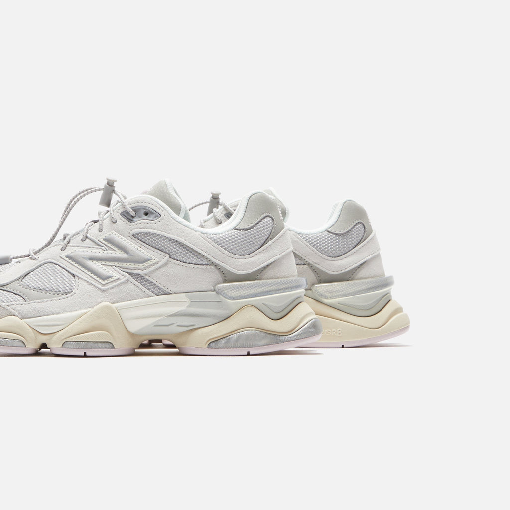 New Balance 9060 - Grey Matter