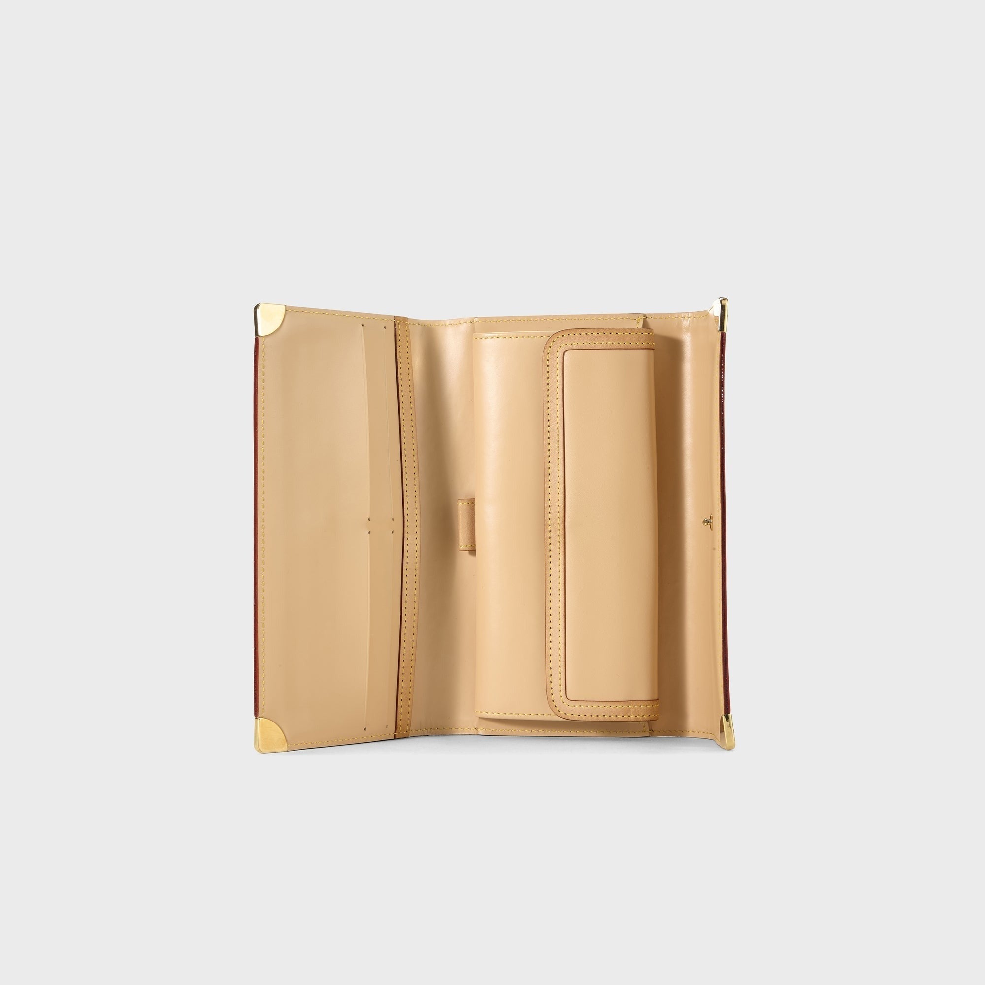 WGACA Louis Vuitton Multi International Wallet - Multi