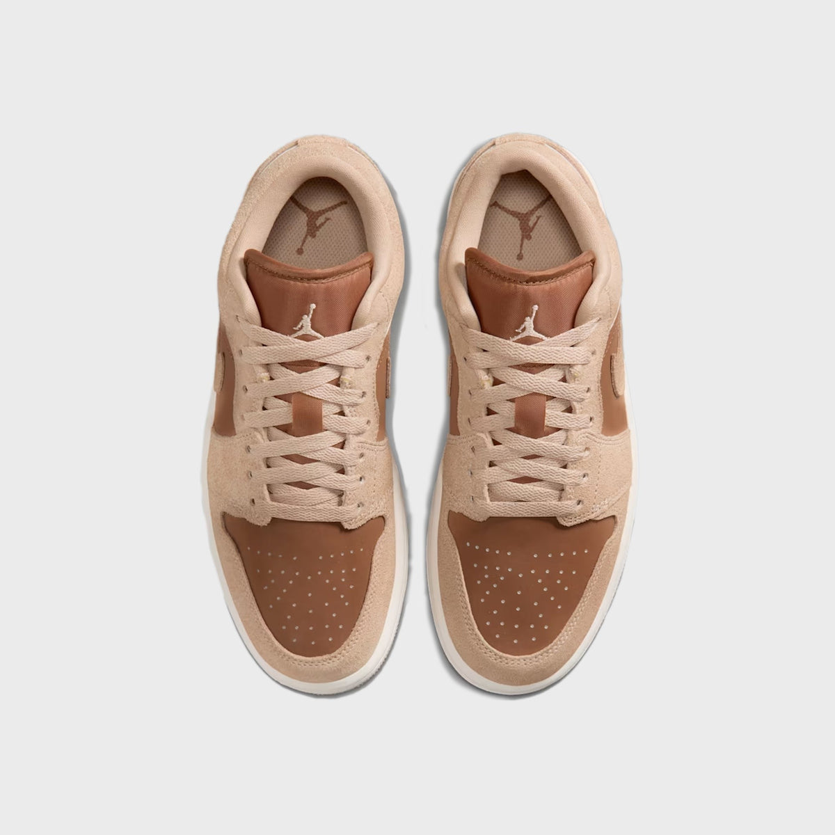 Jordan WMNS Air Jordan 1 Low - Legend Medium Brown / Chalk / Light British Tan