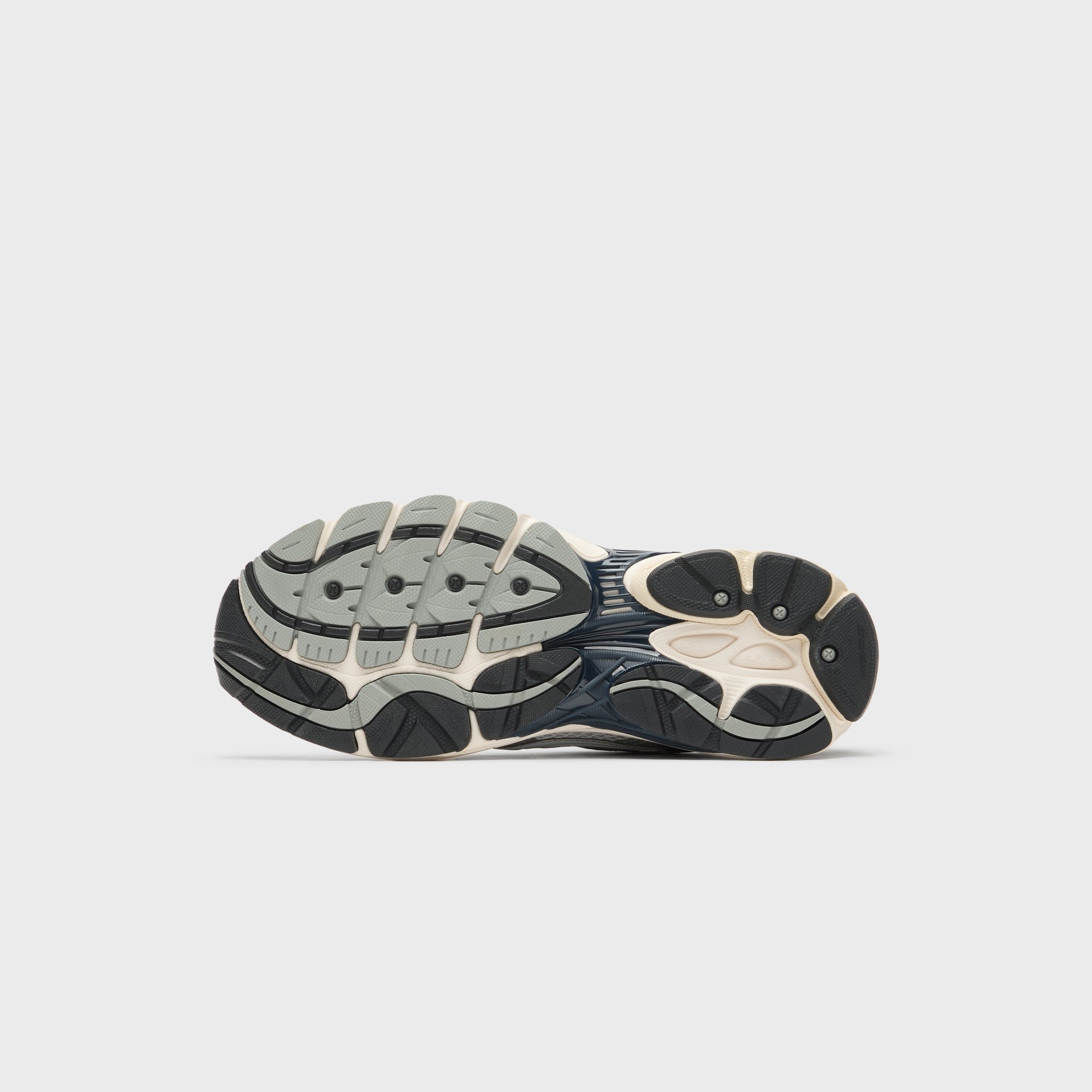 Saucony ProGrid Omni 9 - White / Navy