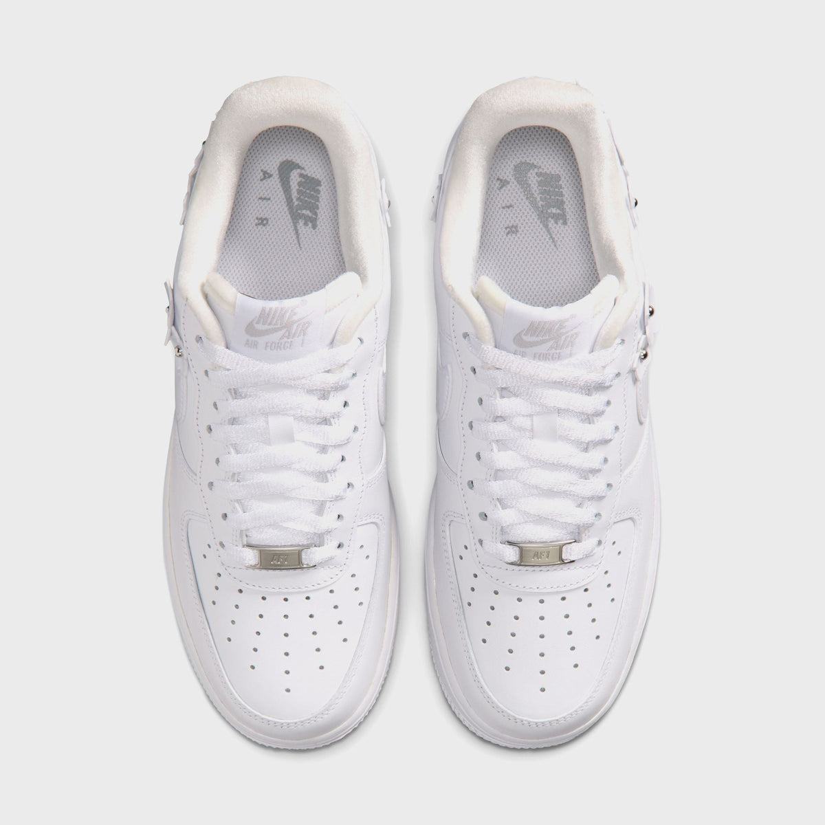 Nike WMNS Air Force 1 '07 - White / Wolf Grey / Metallic Silver