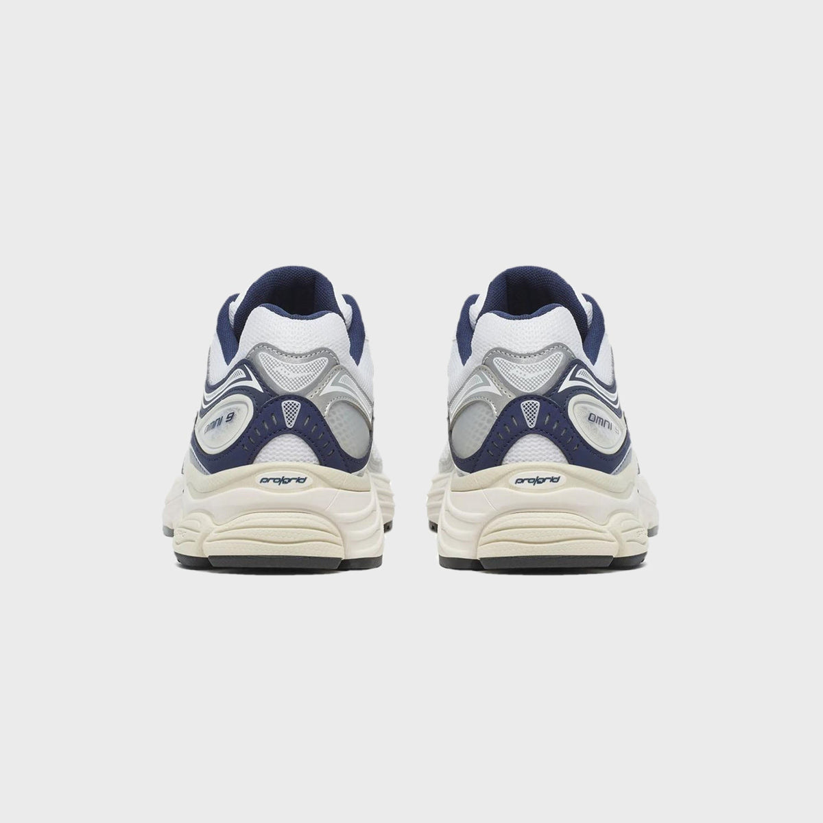 Saucony ProGrid Omni 9 - White / Navy