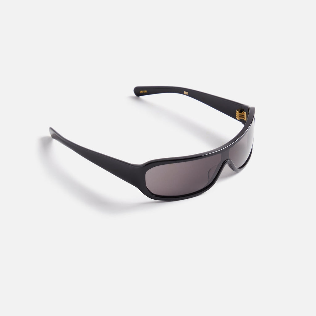 Flatlist Zoe Sunglasses - Solid Black / Solid Black Lens