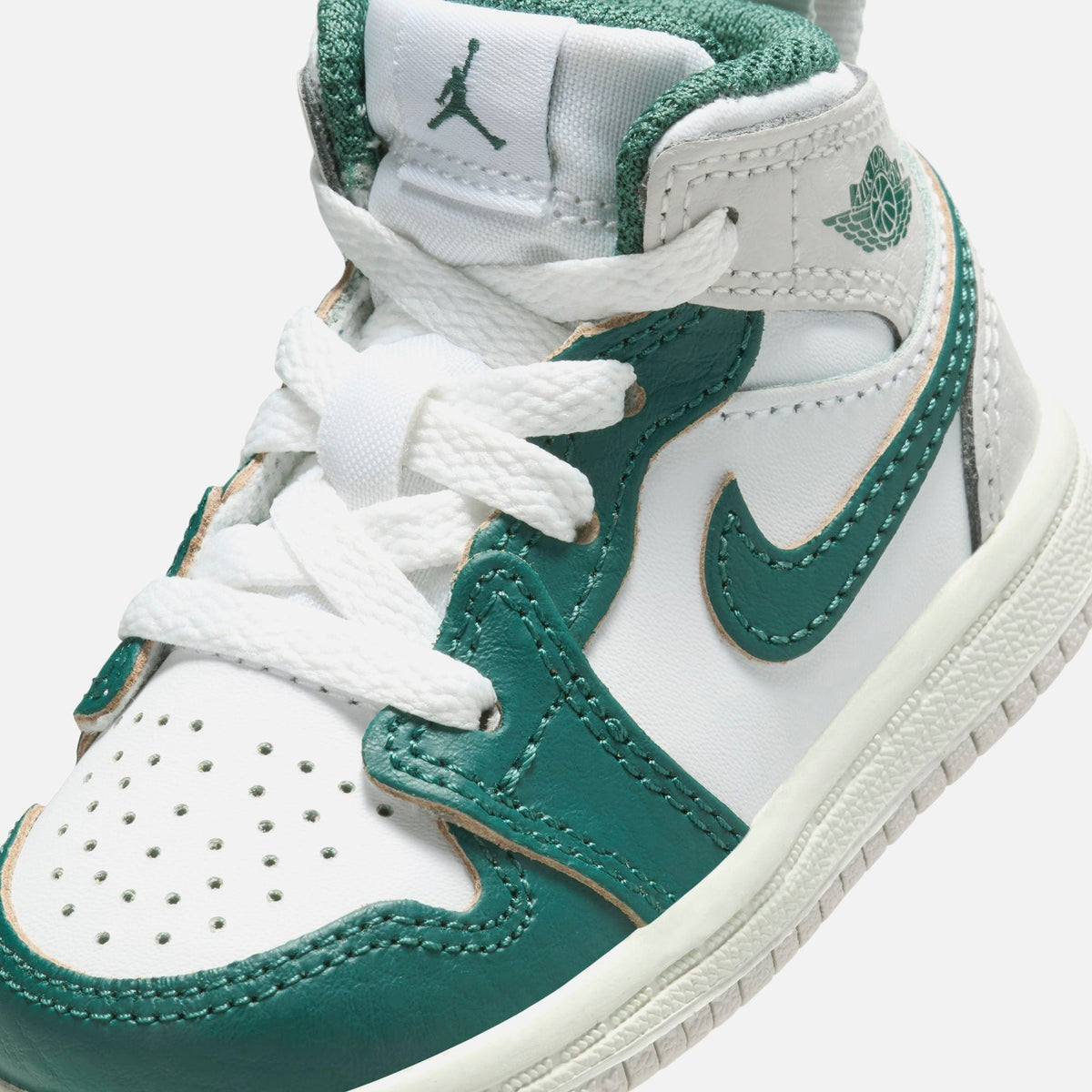 Jordan TD Air Jordan 1 Mid SE - White / Oxidized Green / Sail / Neutral Grey