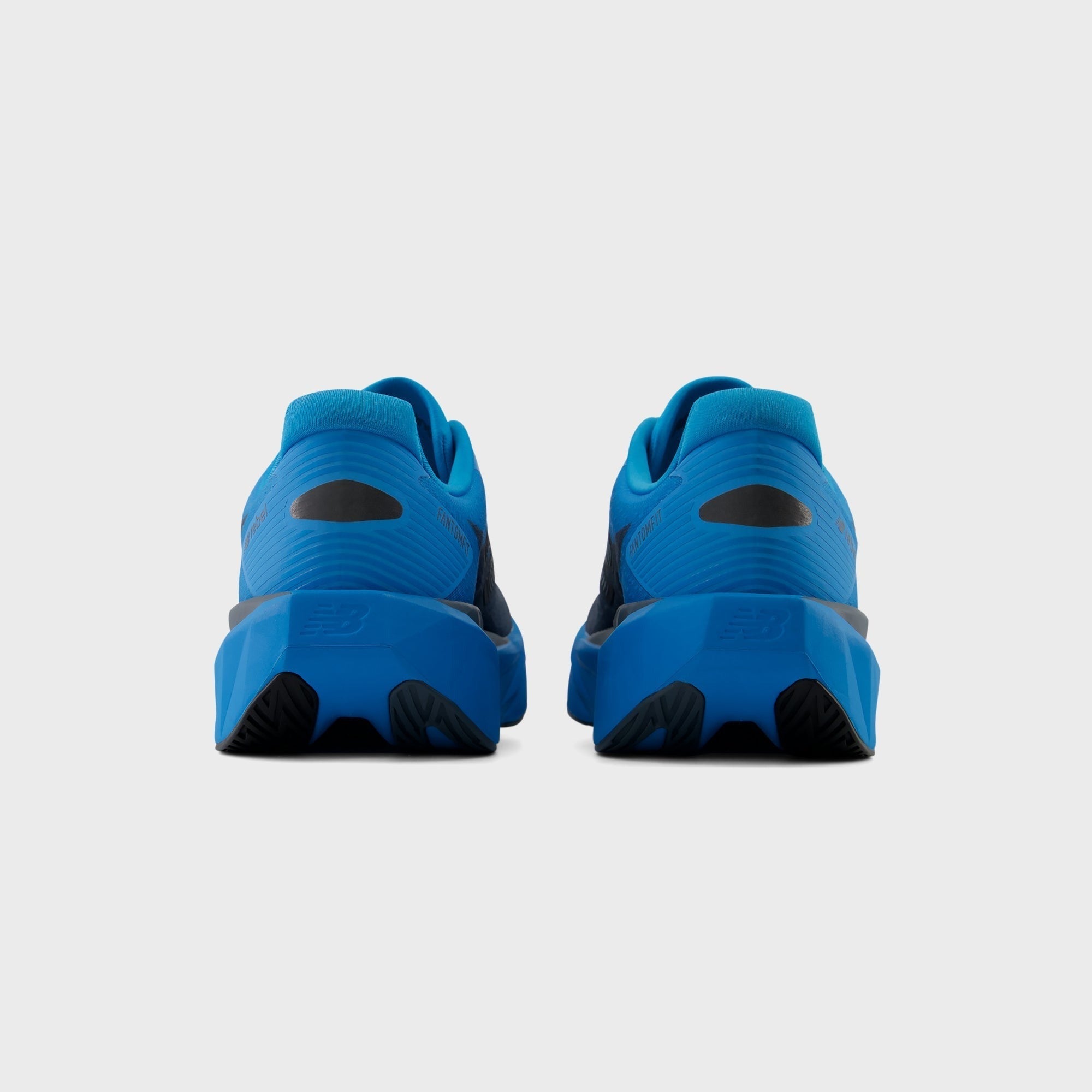 New Balance FuelCell Rebel v5 - Altitude / Shadow Blue