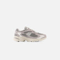 New Balance 725 - Grey / White
