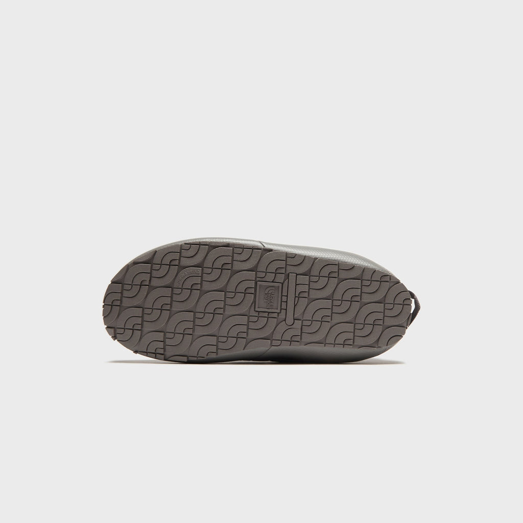 The North Face x SKIMS WMNS Thermoball Traction Mule V - Gunmetal