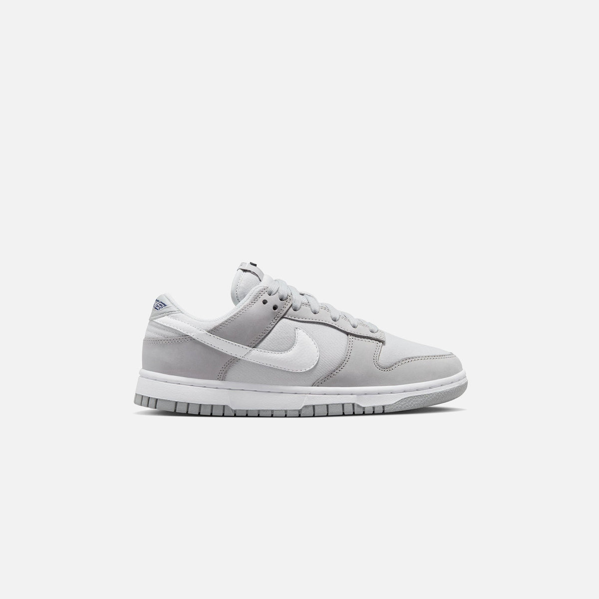 Nike WMNS Dunk Low Retro - Light Smoke Grey / White / Photon Dust
