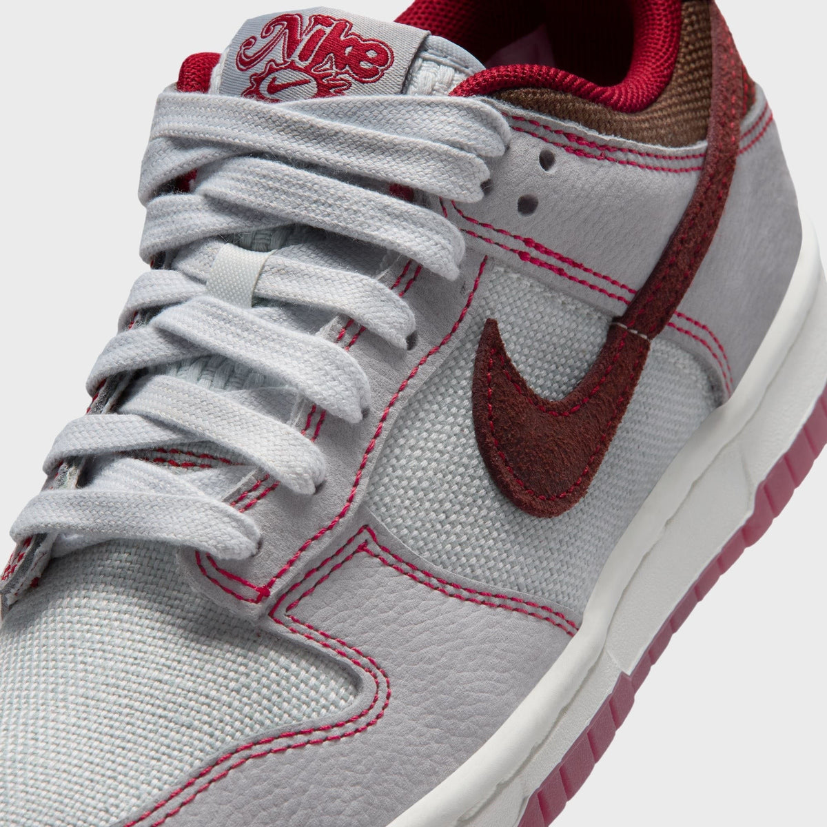 Nike GS Dunk Low LV8 1 - Pure Platinum / Wolf Grey / Team Red / Burgundy Crush