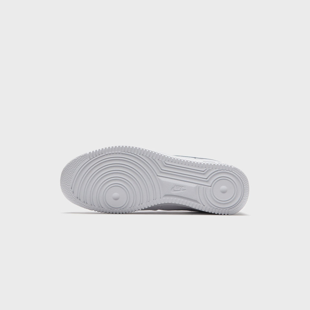 Nike Air Force 1 Low '01 "Triple White" - White