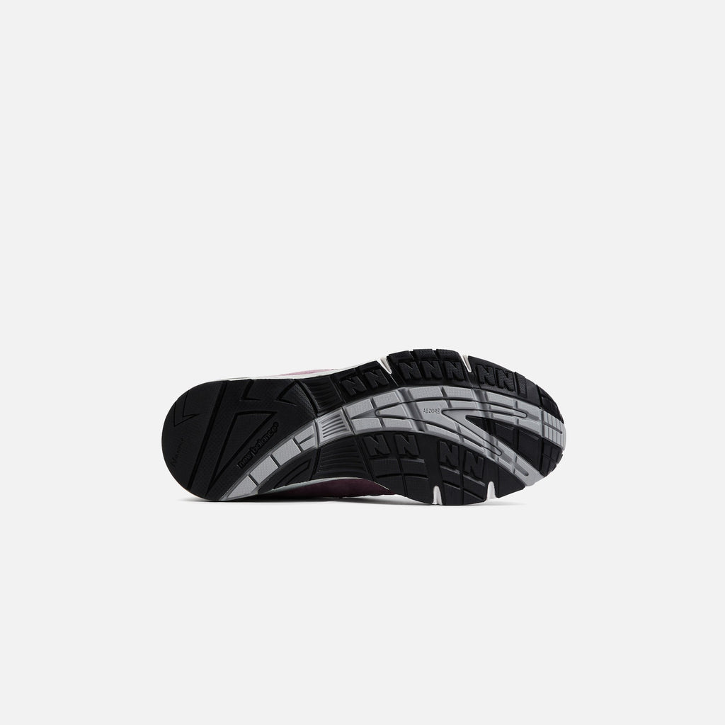 New Balance 991 - Pink / Grey