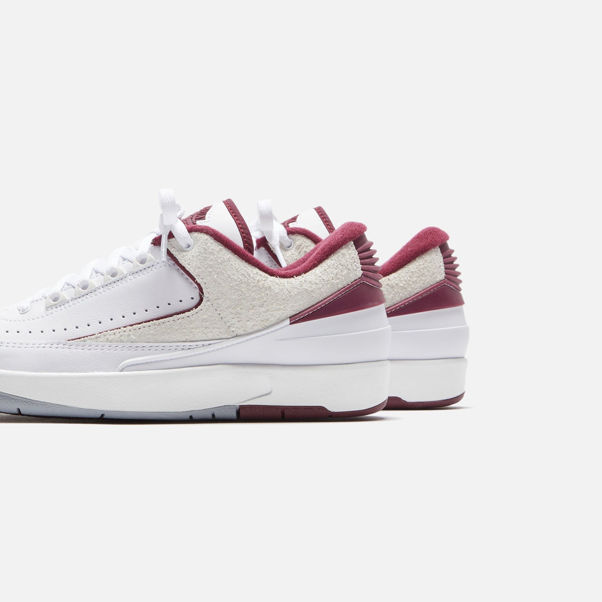 Jordan Air Jordan 2 Retro Low - White / Cherrywood